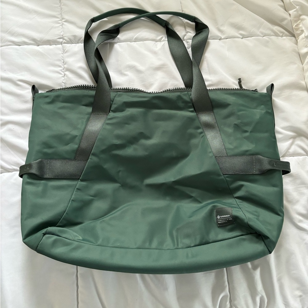 Lululemon All Day Essentials Tote bag 26L